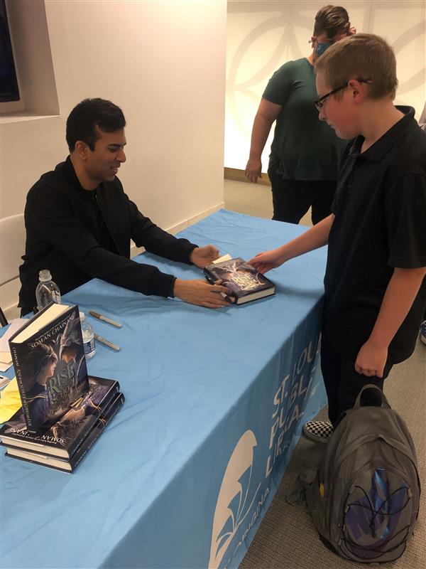 CD Students met author Soman Chainani!